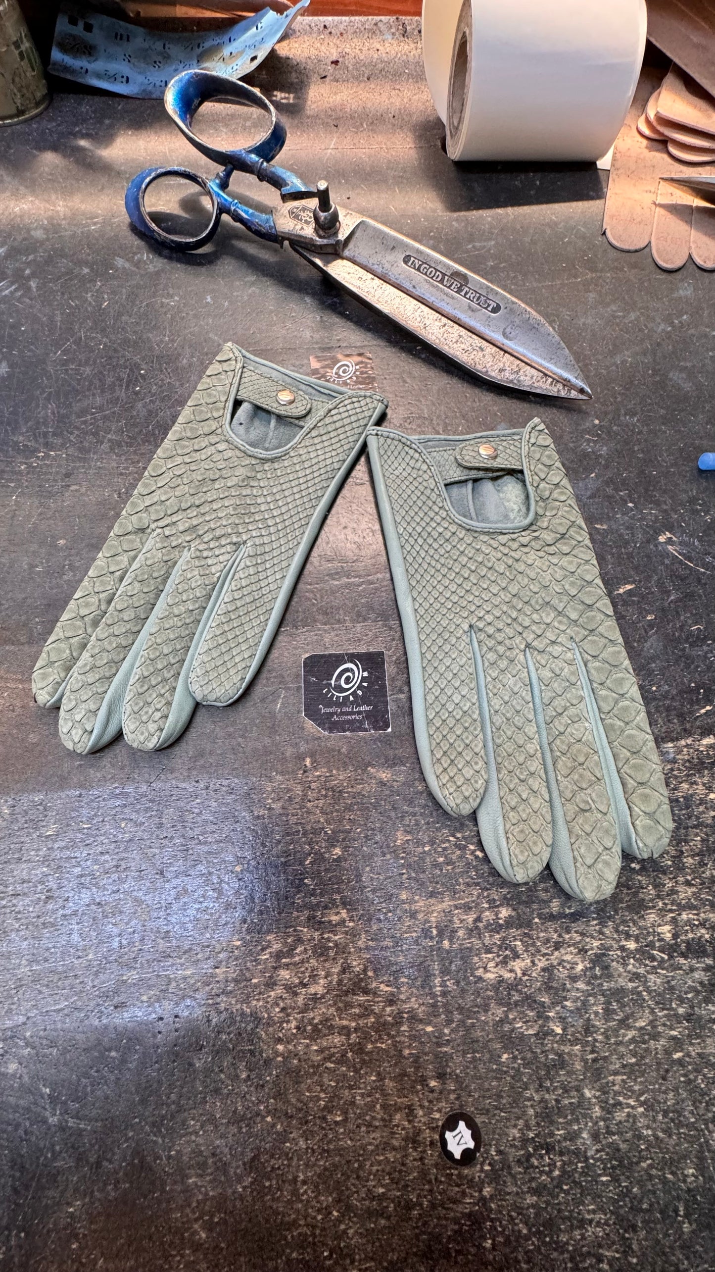 Women’s Python Leather Driving Gloves