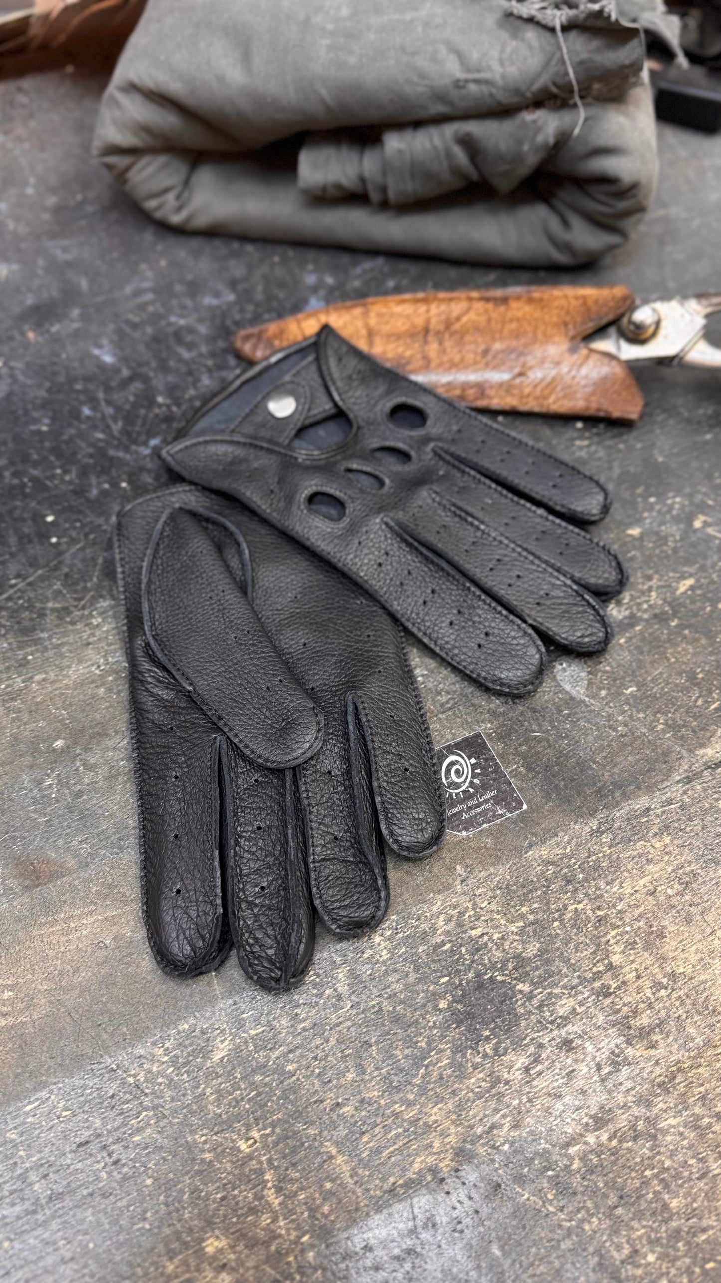 Men’s Deerskin Driving Gloves