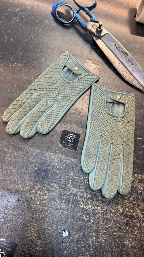 Women’s Python Leather Driving Gloves