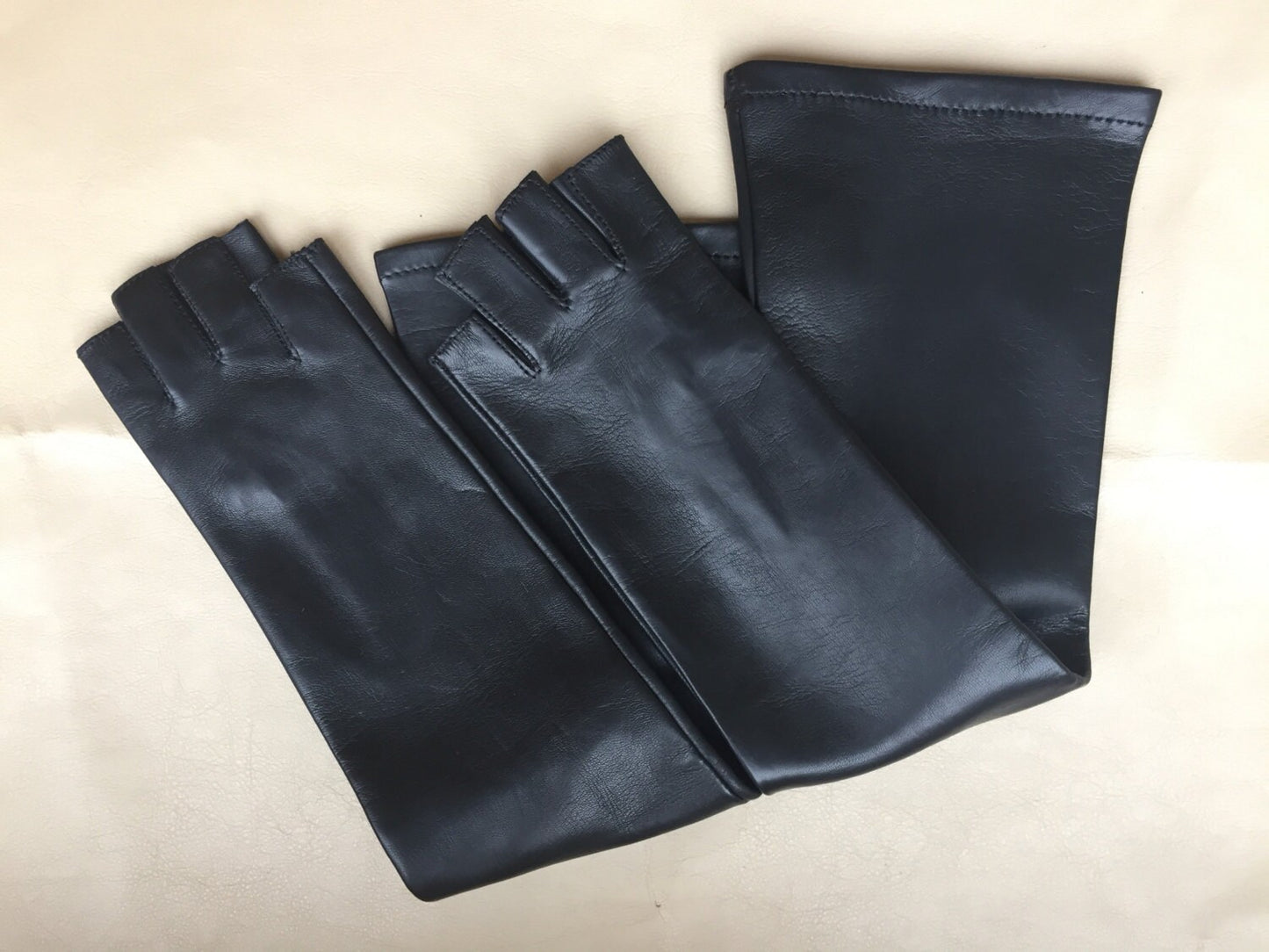 Fingerless long leather gloves, super soft