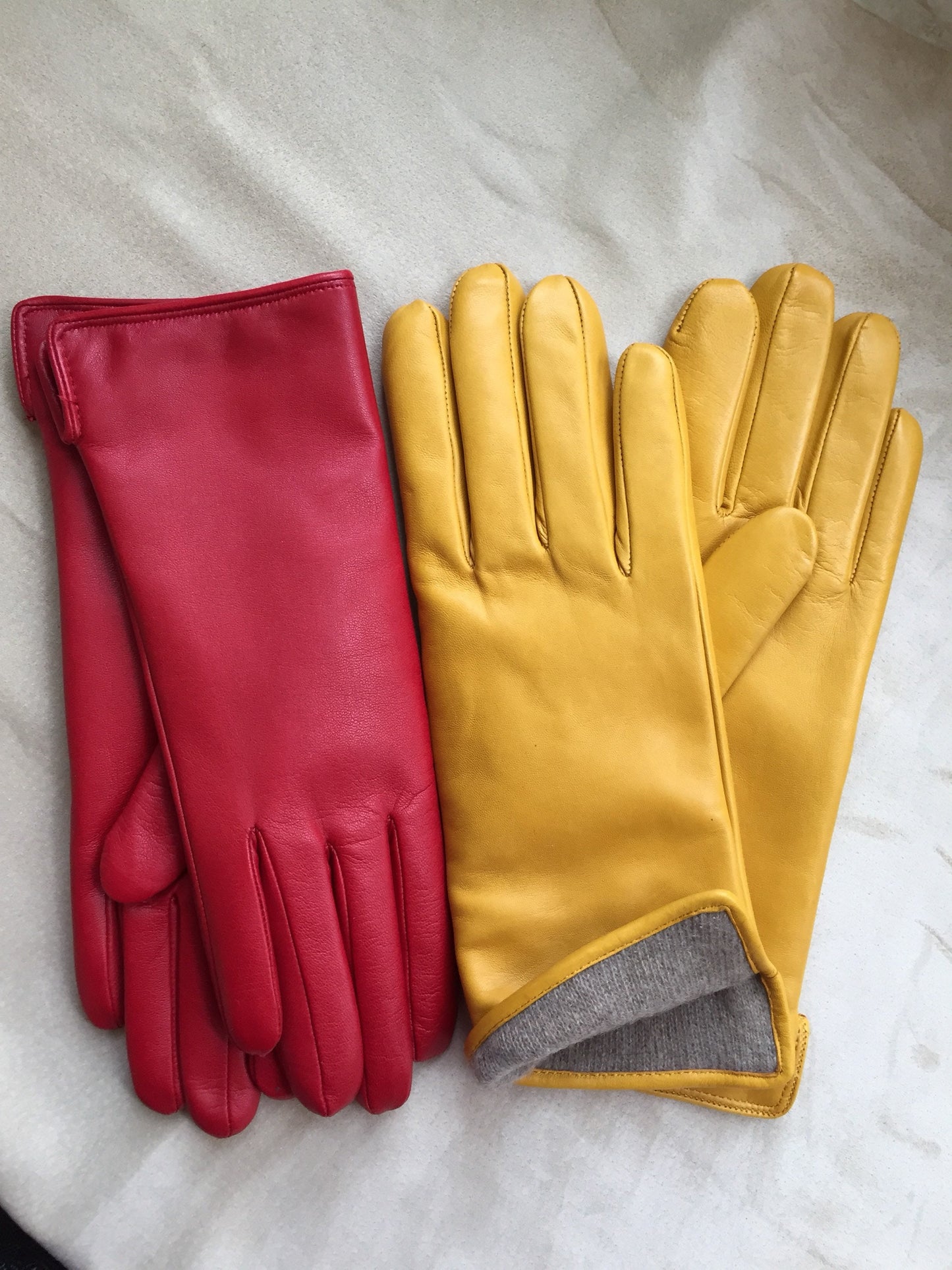 Women’s Classic style winter gloves