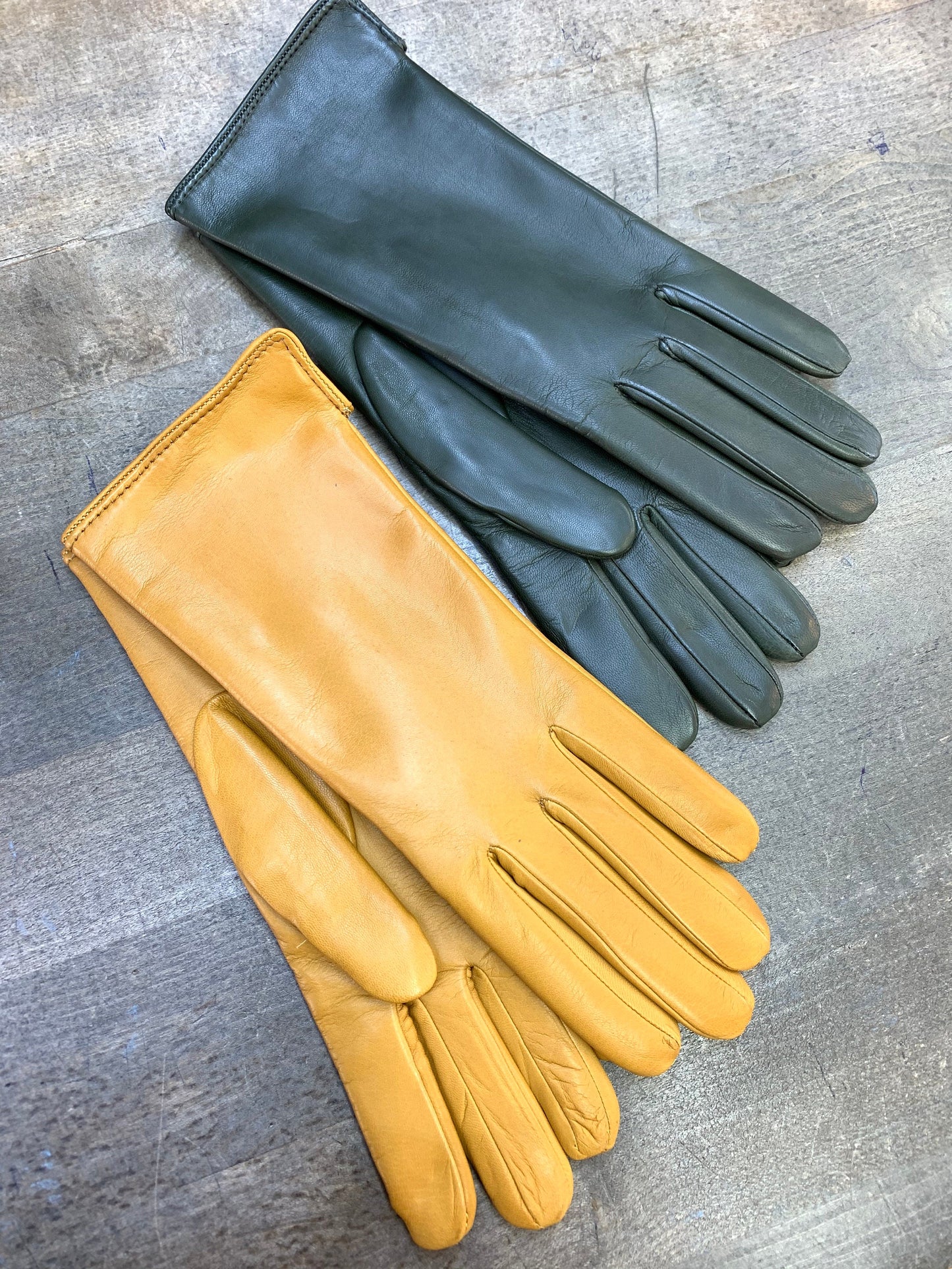 Leather classic winter gloves for Ladies