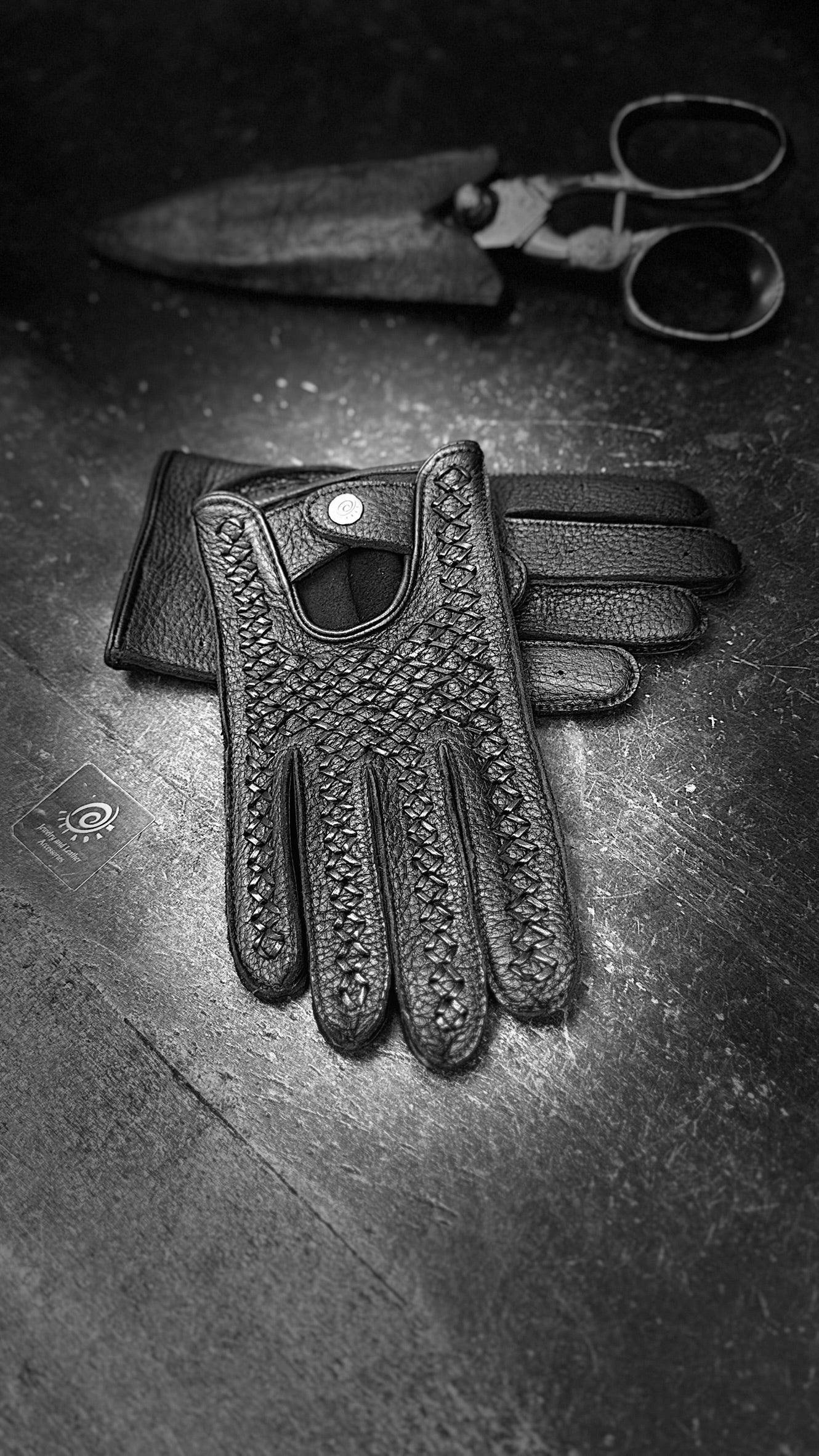 Men's Luxury Deerskin Leather Driving Gloves - Handmade Breathable Racing Gloves