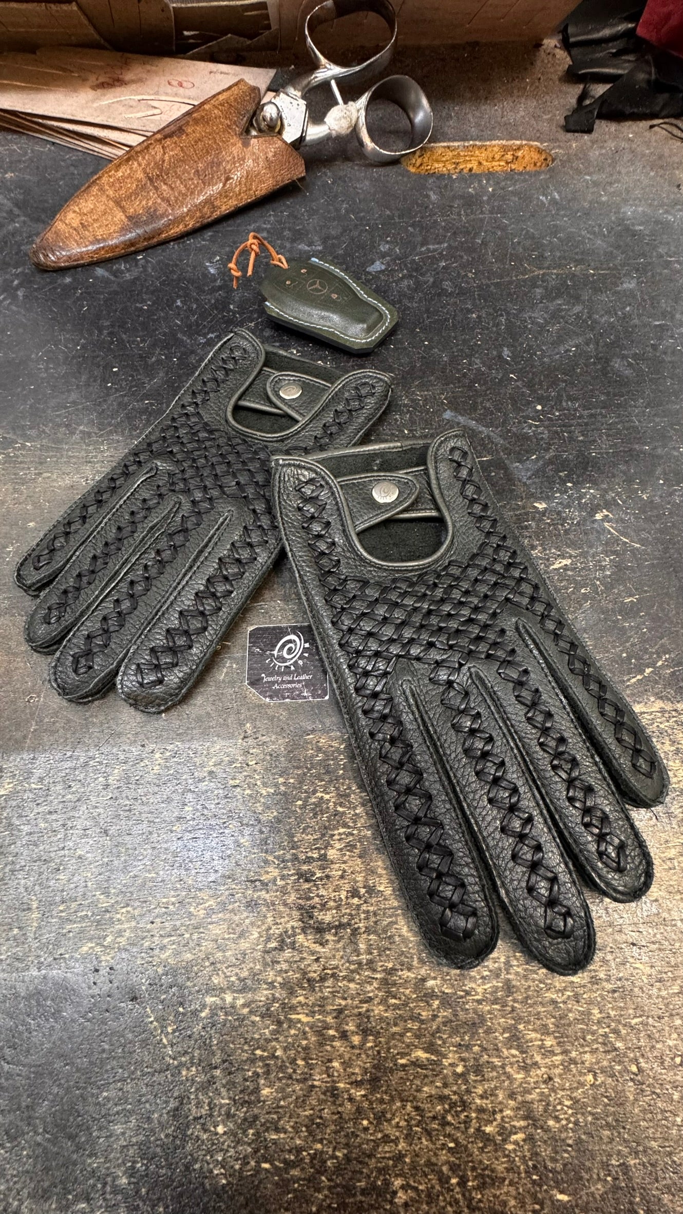 Men's Luxury Deerskin Leather Driving Gloves - Handmade Breathable Racing Gloves