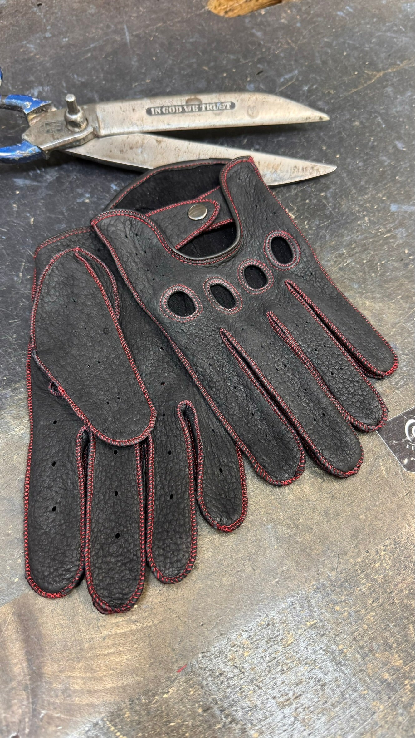 Men's Peccary Leather Driving Gloves - Handmade Breathable Luxury Racing Gloves
