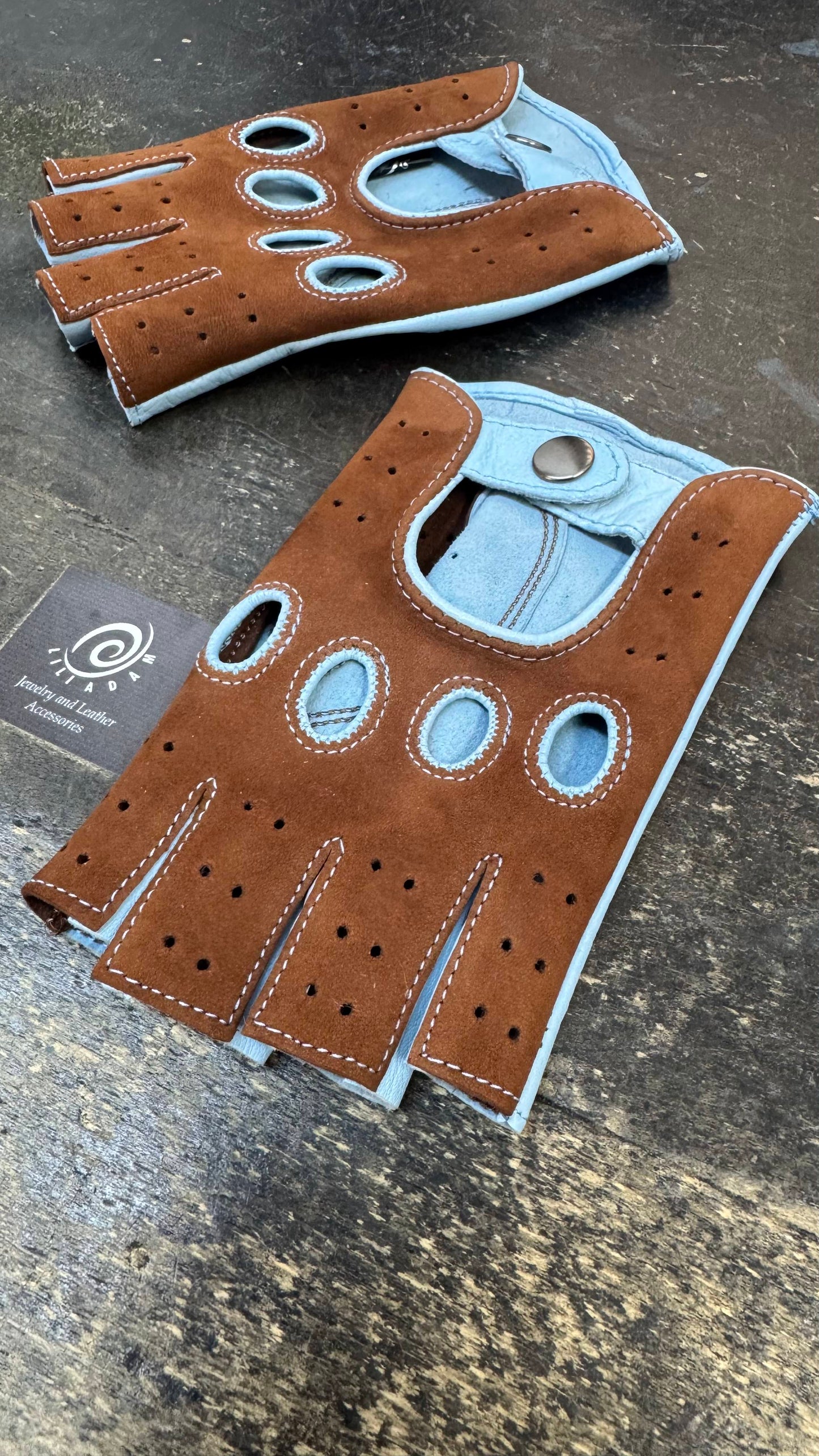 Hermes | Two-tome fingerless suede and lambskin driving gloves